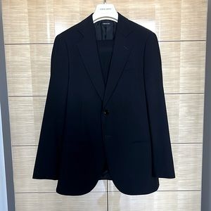 Men’s suit
